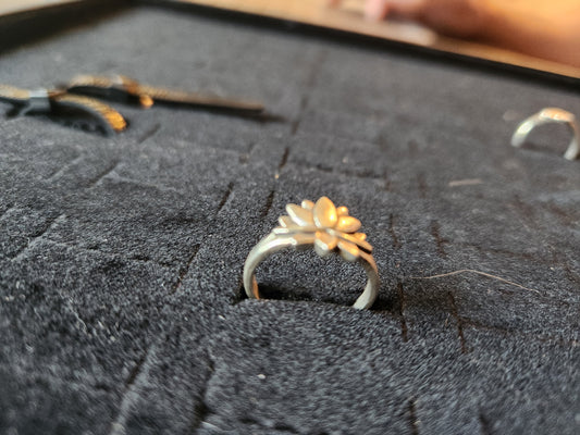 Jagged Flower Ring